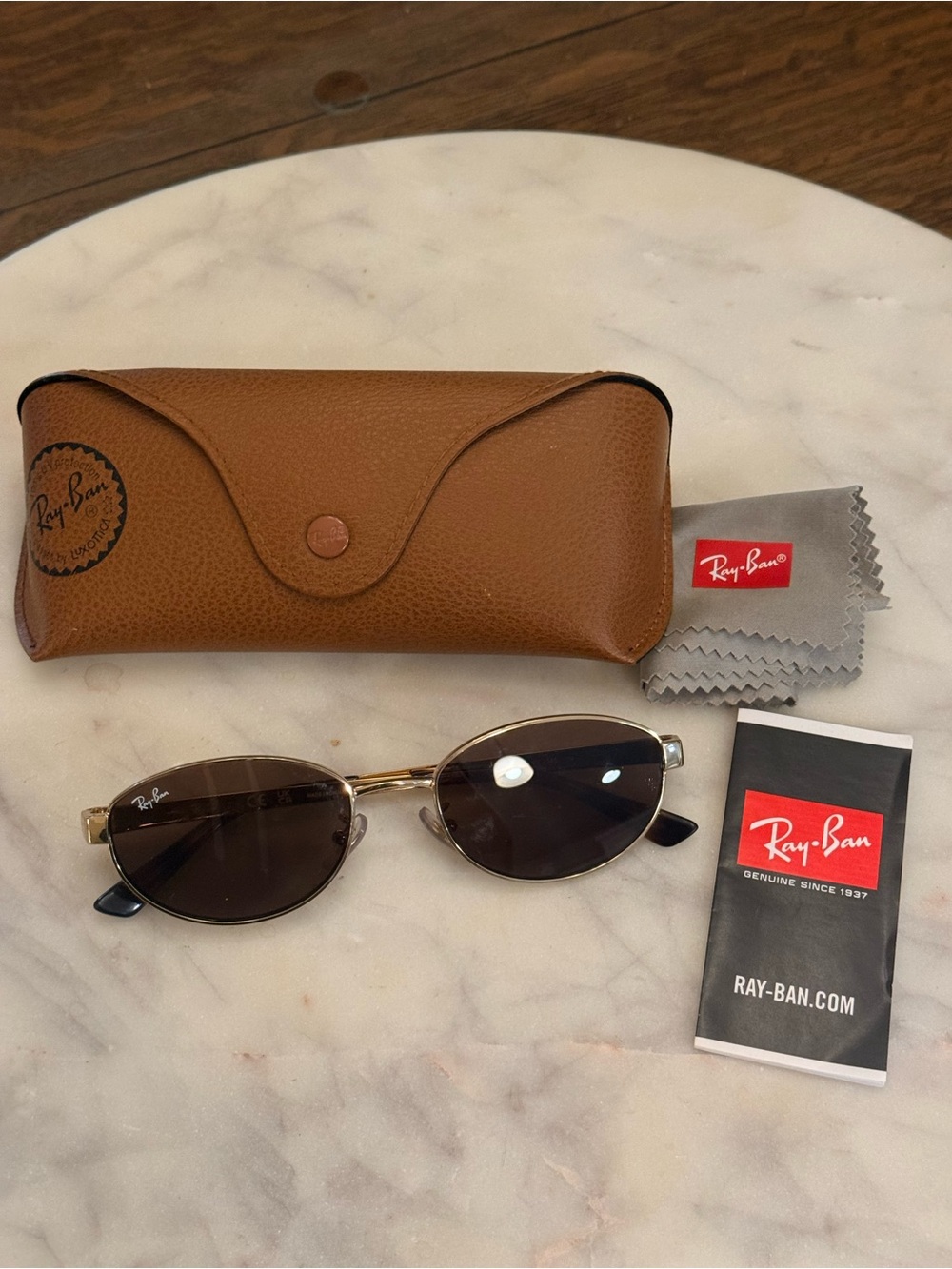 Ray-Ban Gold RB3774D